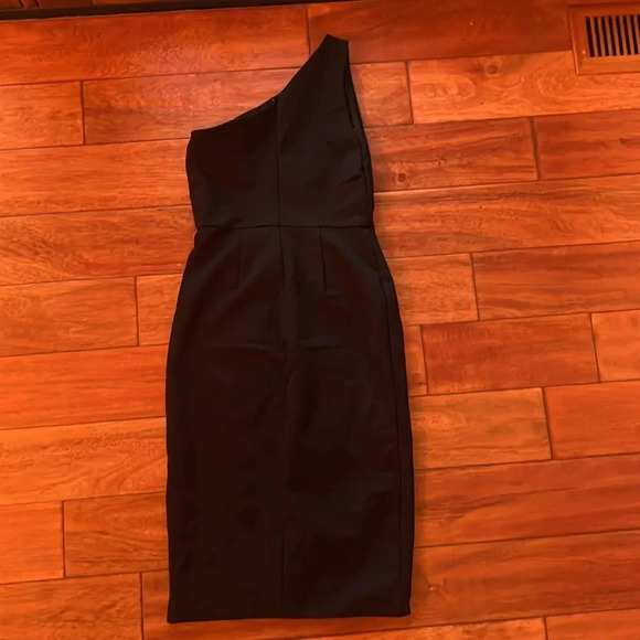On Shoulder Love By Design Black Dress Size S - Picture 5 of 12